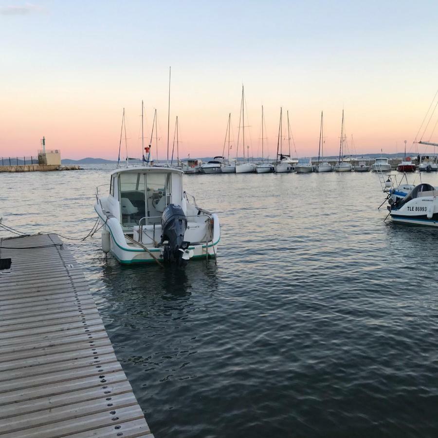 Apartamento L'Air Marin Hyères Exterior foto